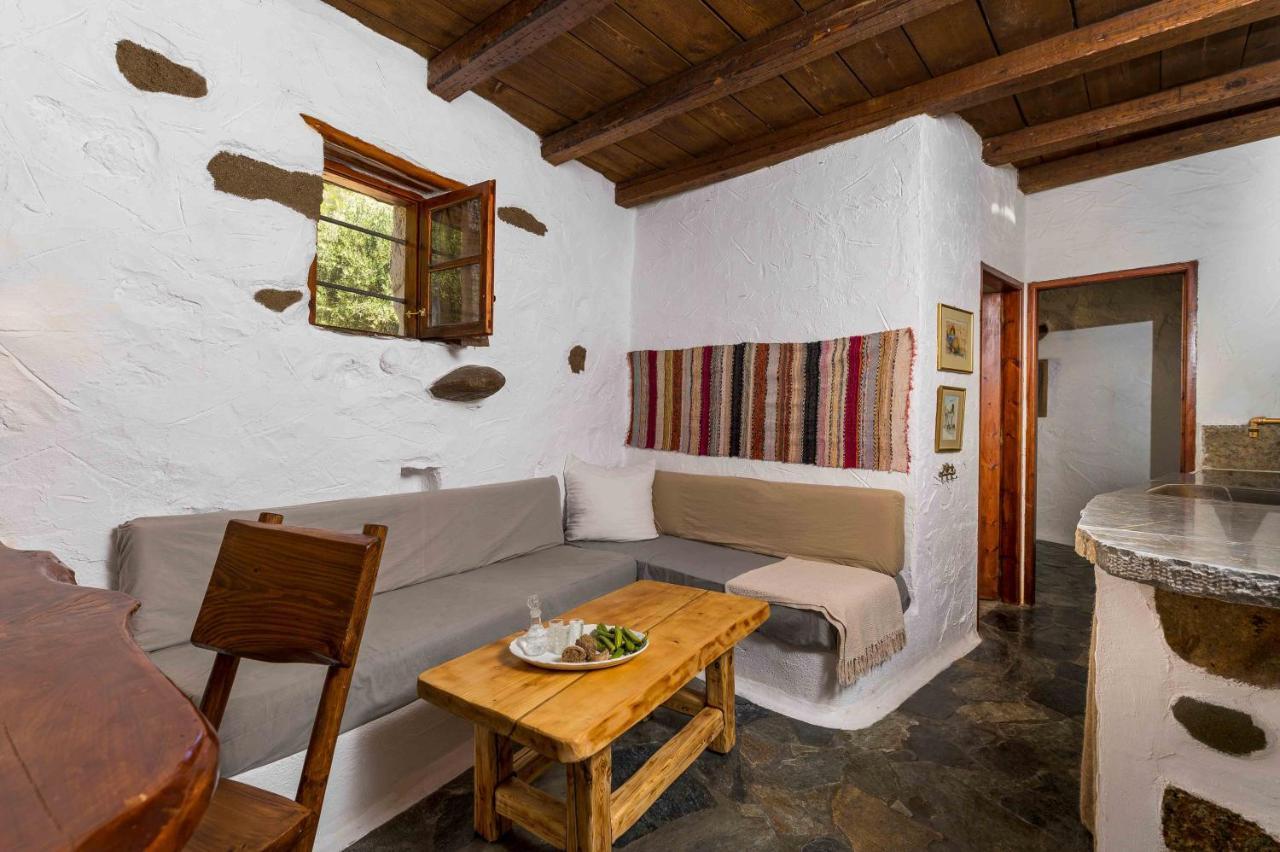 Natura Cottages Makrýgialos Exterior foto