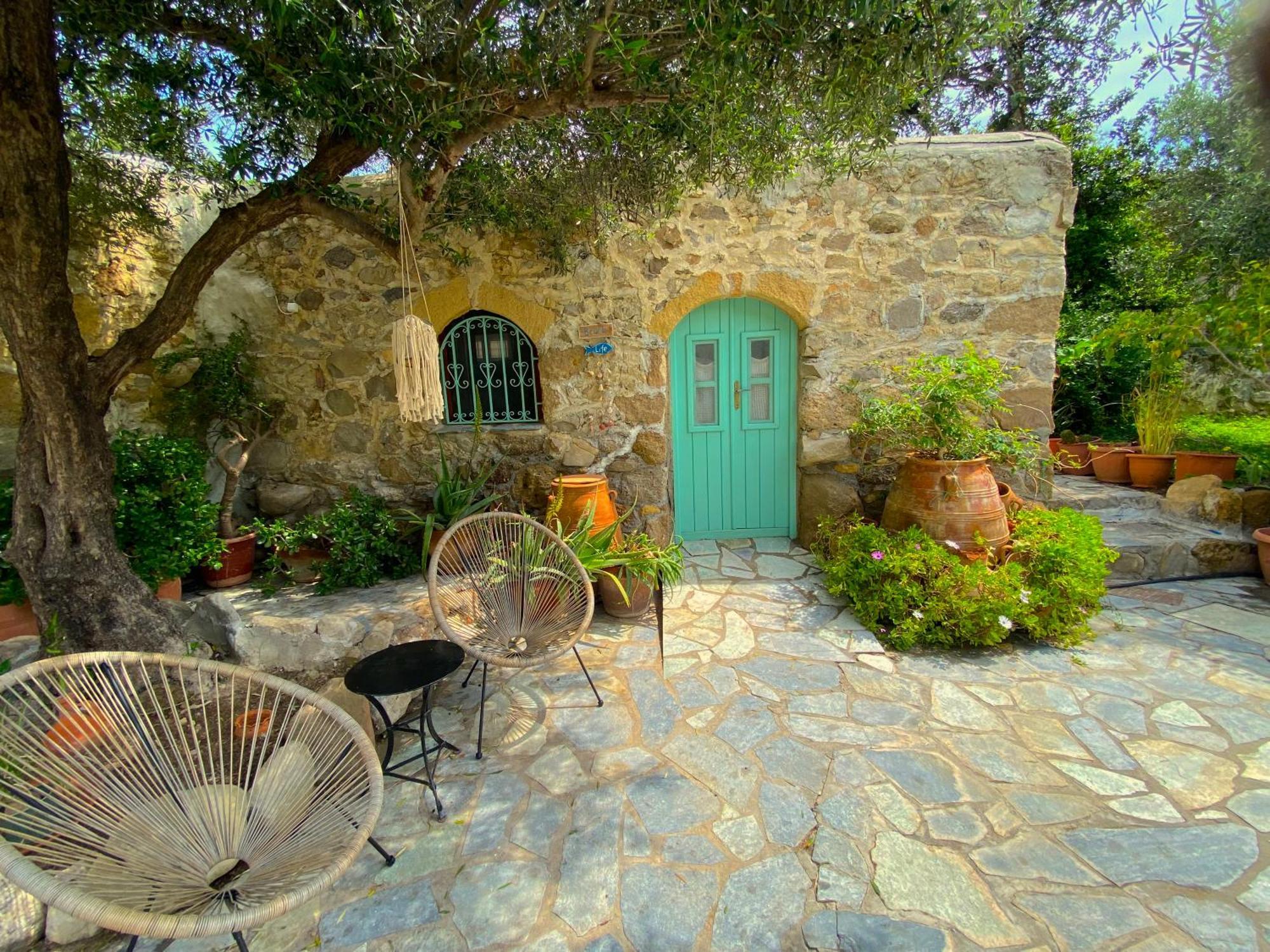 Natura Cottages Makrýgialos Exterior foto
